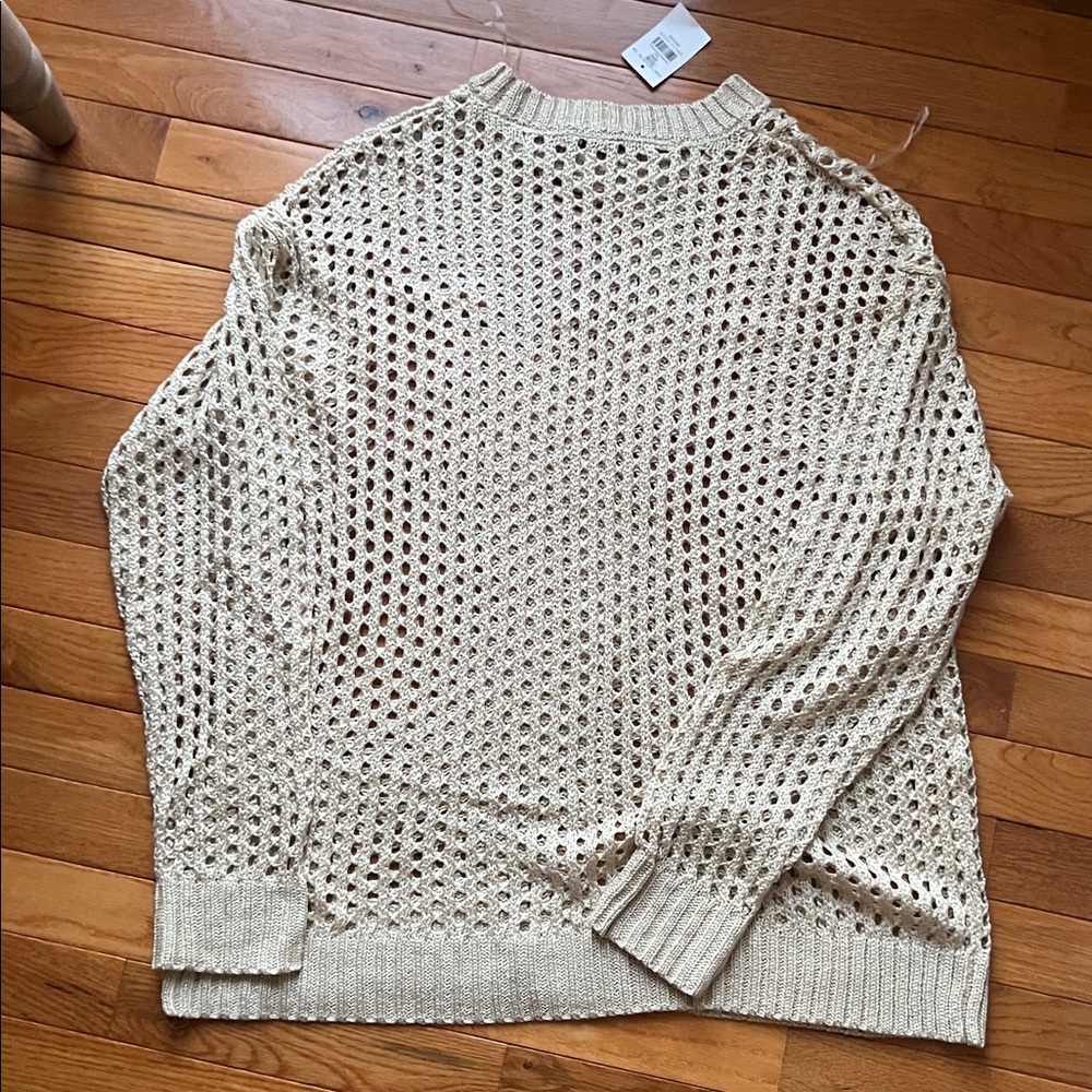 Buckle top - Picture 2 of 3